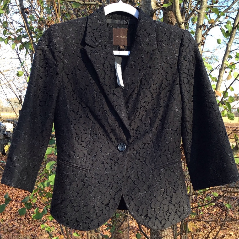 The Limited Elegant Black Floral Lace Single Button Blazer